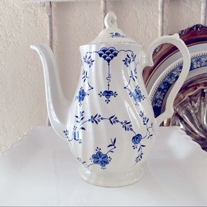 Vintage Churchill The Georgian Collection Coffee Pot Teapot Made In England